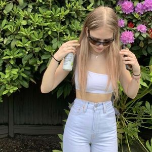 Meet your Posher, Talia